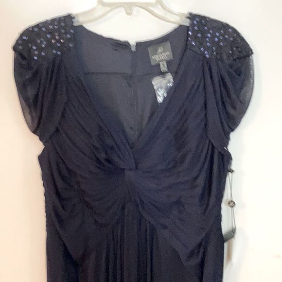 Adrianna Papell Navy Blue Gown - Excellent Condition - Picture 2 of 11